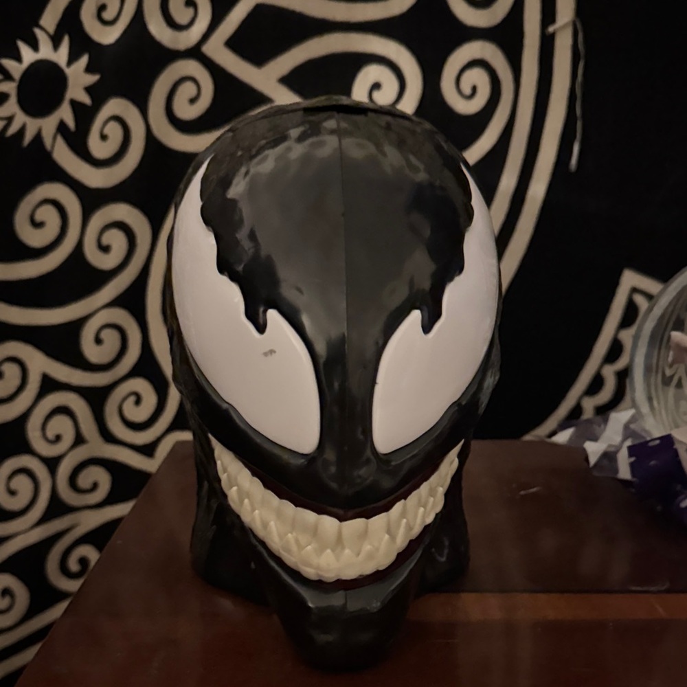 Black and White Venom Head Bust